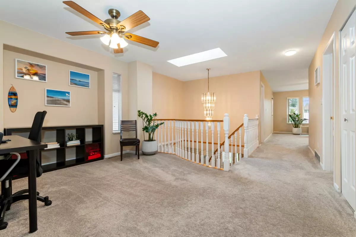 Dining Area Photo of 3268 Vincent Street, Port Coquitlam, BC