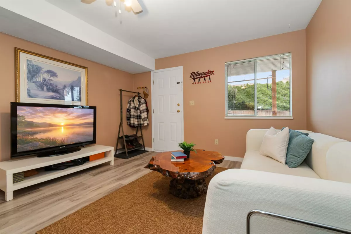 Garage Interior Photo of 3268 Vincent Street, Port Coquitlam, BC
