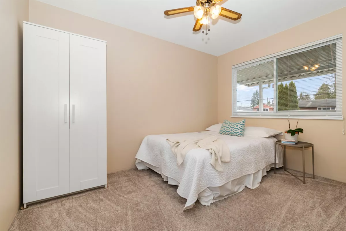 Hallway Photo of 3268 Vincent Street, Port Coquitlam, BC