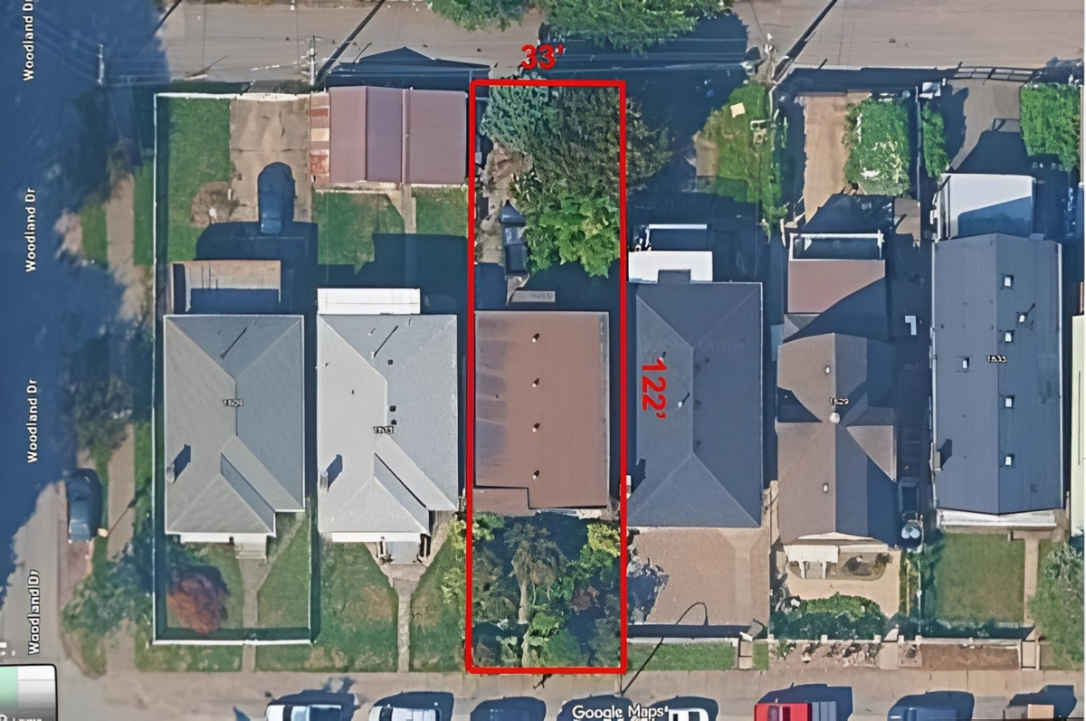 Guest Bathroom Photo of 1621 Adanac Street, Vancouver, BC