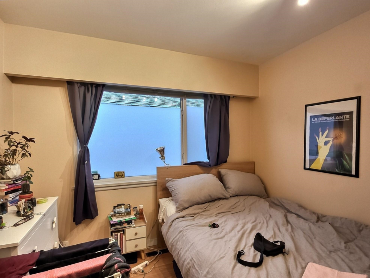 Primary Bathroom Photo of 1621 Adanac Street, Vancouver, BC