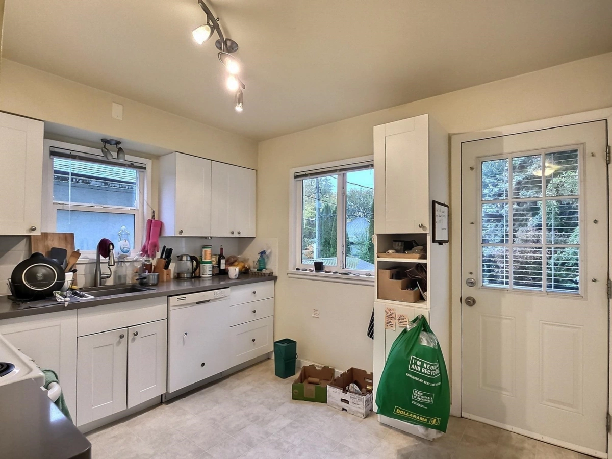 Primary Bedroom Photo of 1621 Adanac Street, Vancouver, BC