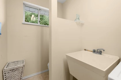 Laundry Room Photo of 4967 Laurel Avenue, Sechelt, BC
