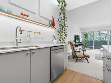 314 2416 W 3rd Avenue, Vancouver, BC