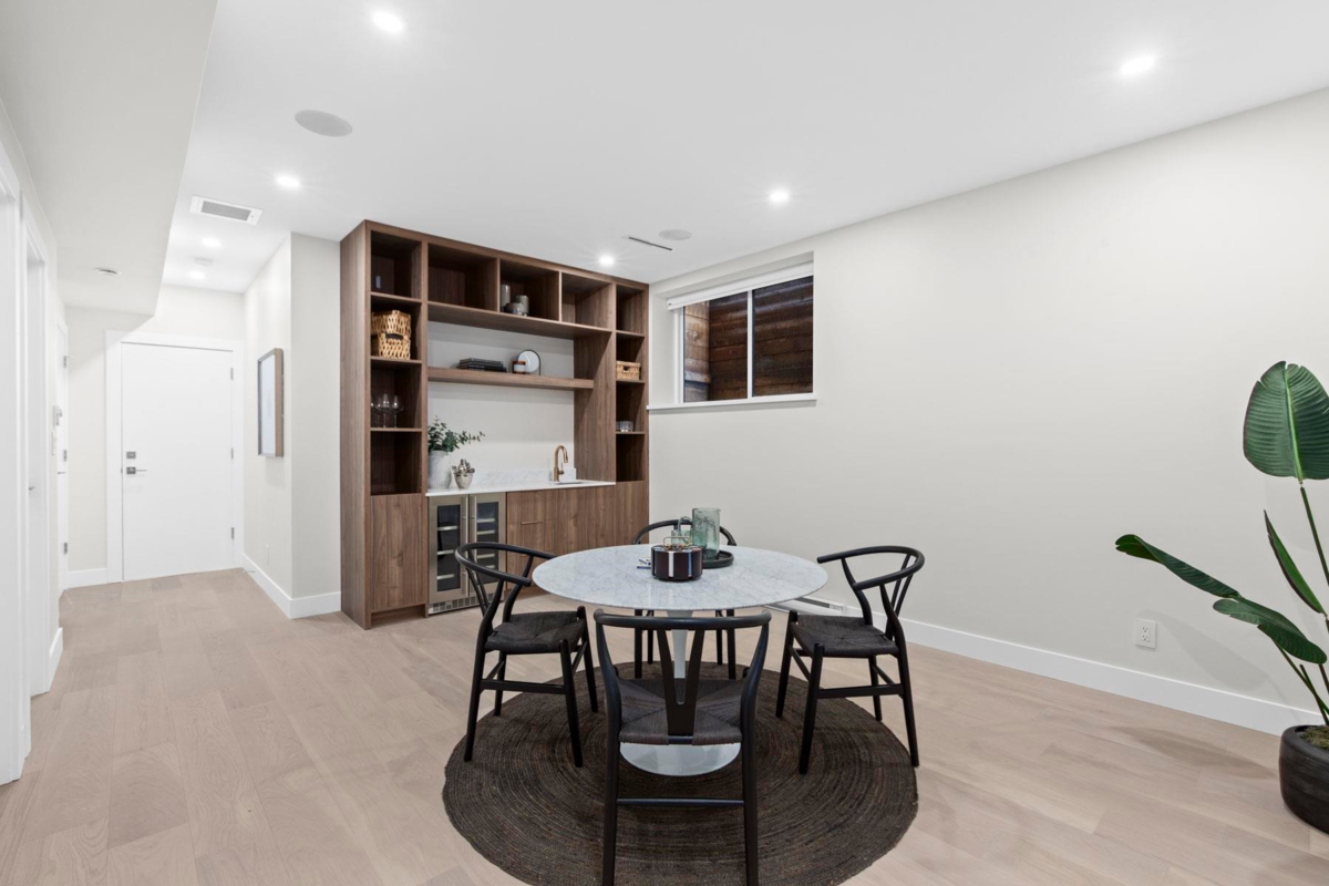 Front Yard Photo of 3073 Fromme Road, North Vancouver, BC