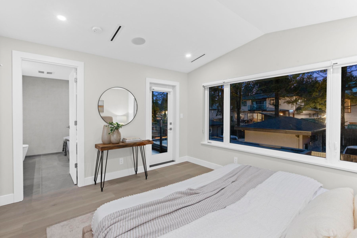 Laundry Room Photo of 3073 Fromme Road, North Vancouver, BC