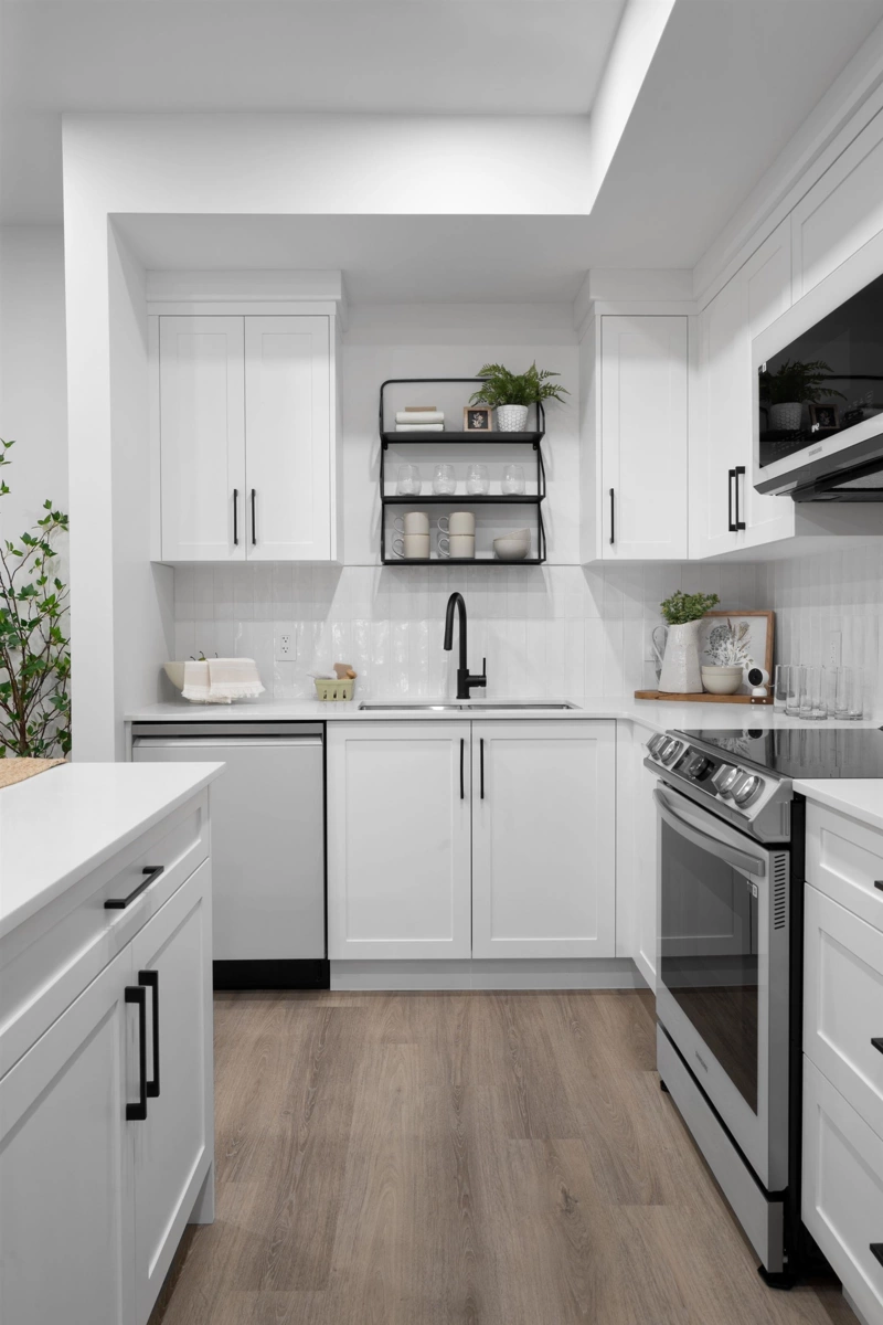 Swimming Pool Photo of 19648 78 Avenue, Langley, BC