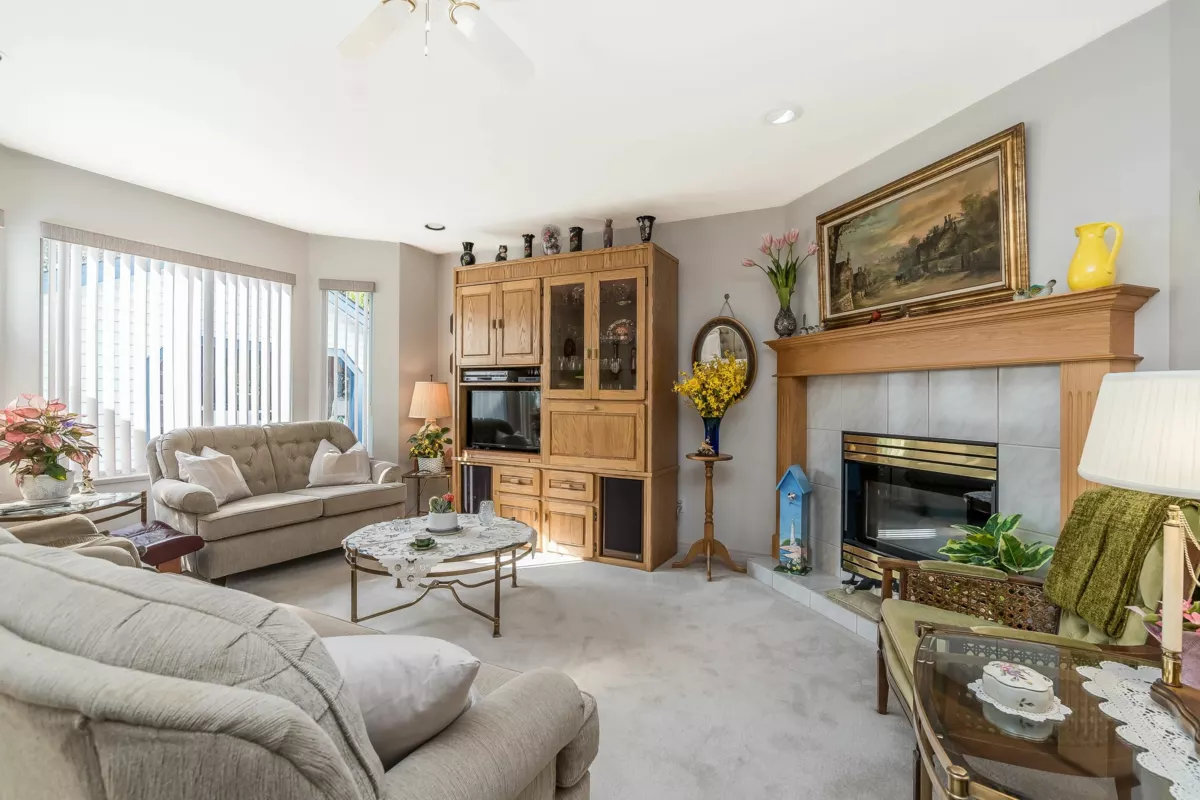 Bedroom 3 Photo of 22120 46a Avenue, Langley, BC