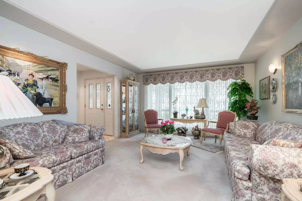 Kitchen Photo of 22120 46a Avenue, Langley, BC