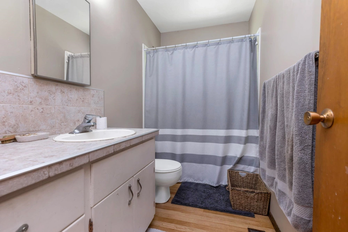 Basement Recreation Room Photo of 8591 Howell Road, Mission, BC