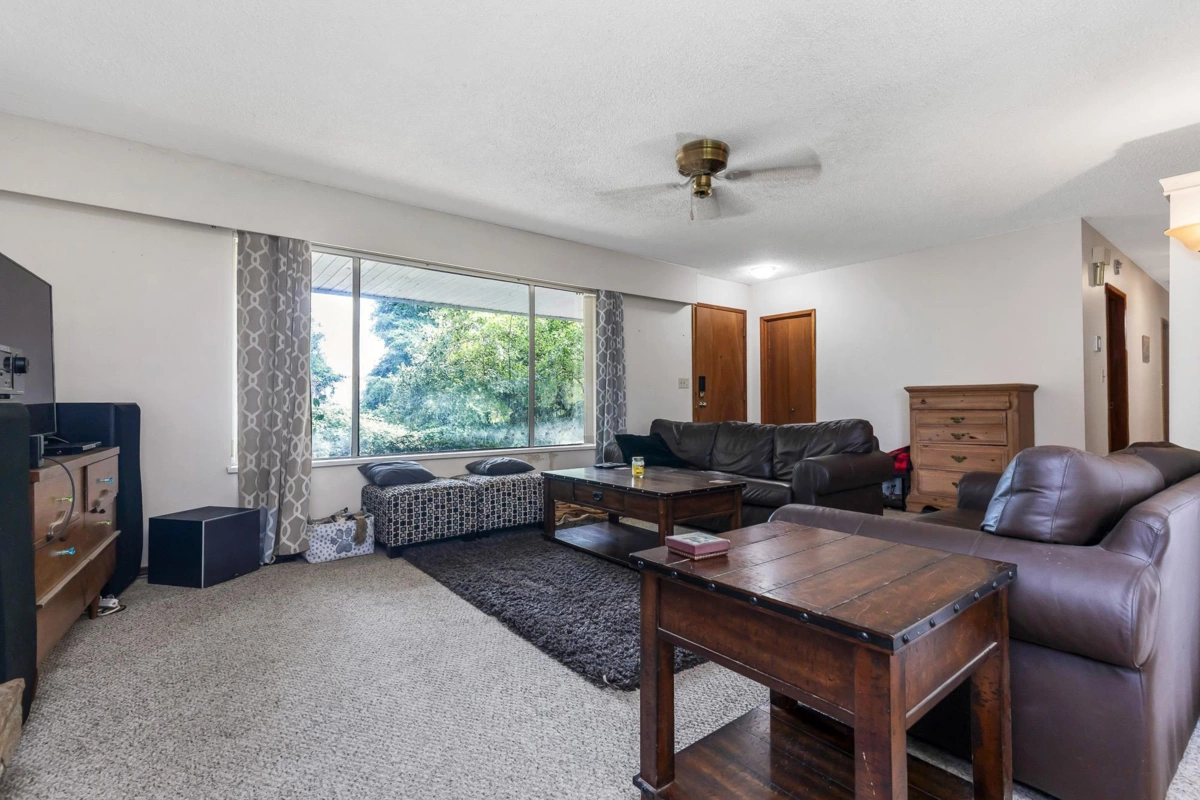 Guest Bathroom Photo of 8591 Howell Road, Mission, BC