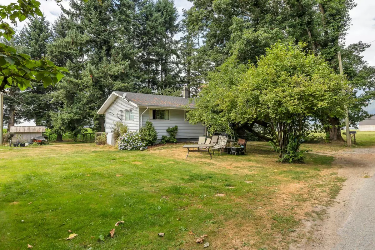 Hot Tub / Spa Photo of 8591 Howell Road, Mission, BC