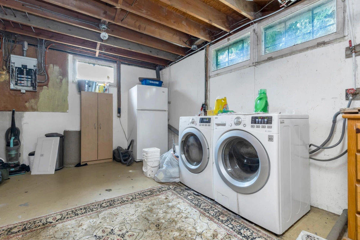 Outdoor Deck Photo of 8591 Howell Road, Mission, BC