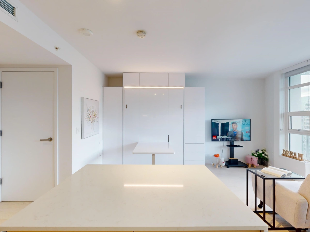 Guest Bathroom Photo of 2103 1289 Hornby Street, Vancouver, BC