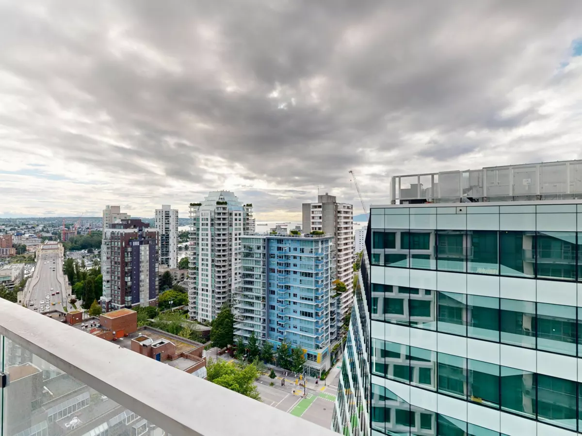 Loft / Bonus Room Photo of 2103 1289 Hornby Street, Vancouver, BC