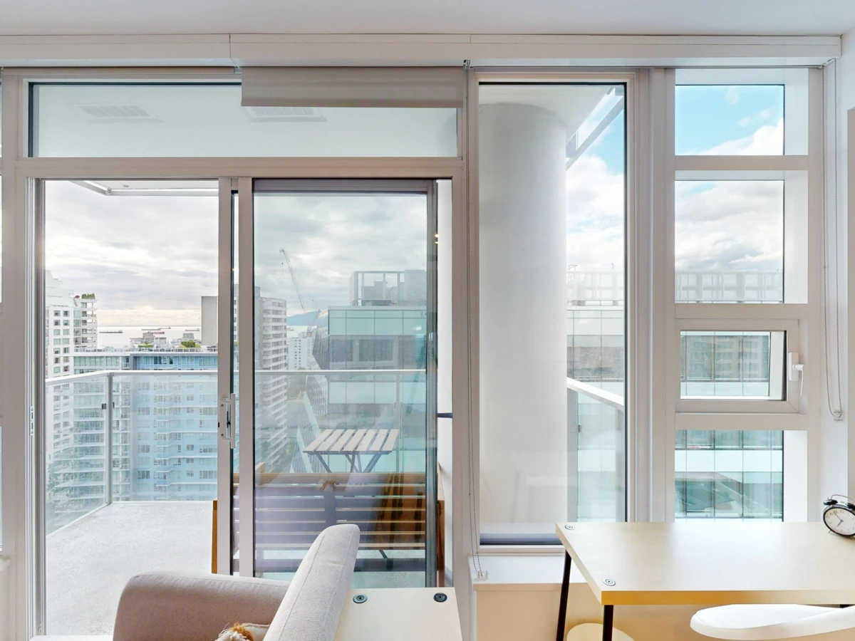 Powder Room Photo of 2103 1289 Hornby Street, Vancouver, BC