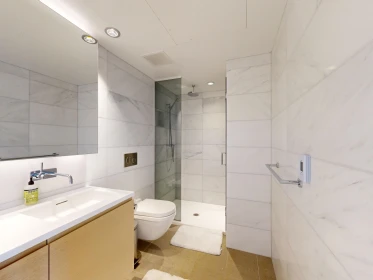 Primary Bathroom Photo of 2103 1289 Hornby Street, Vancouver, BC