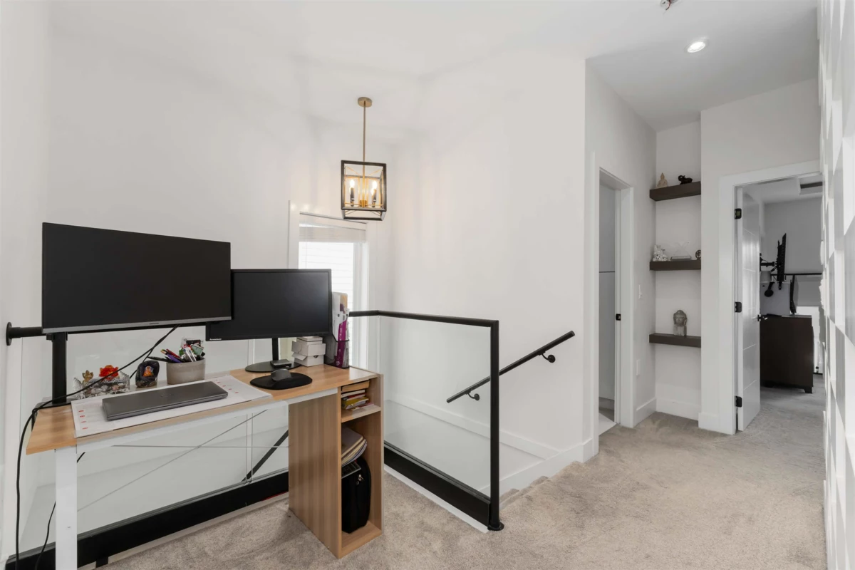 Bedroom 3 Photo of 7065 194a Street, Surrey, BC