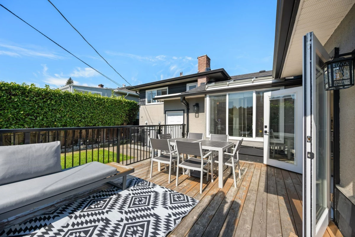 Mudroom Photo of 2566 Mcbain Avenue, Vancouver, BC