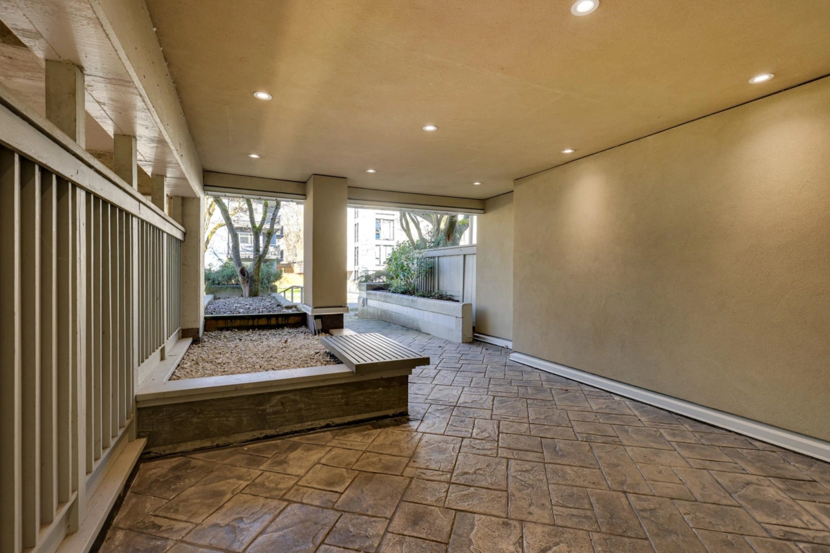 Laundry Room Photo of 304 2256 W 7th Avenue, Vancouver, BC