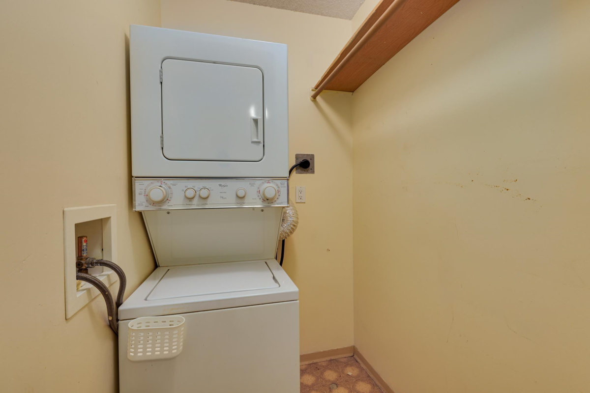 Office / Den Photo of 304 2256 W 7th Avenue, Vancouver, BC