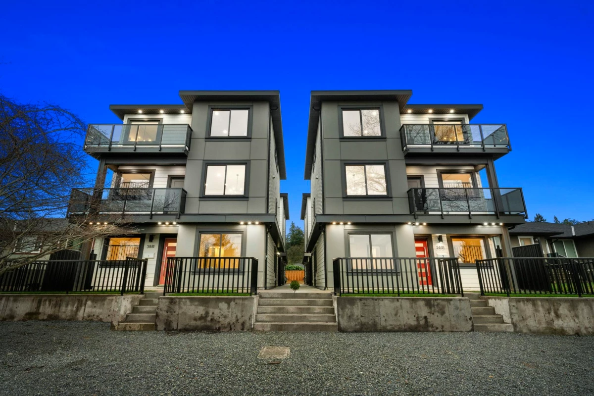 Exterior Front Photo of 1 3881 Hurst Street, Burnaby, BC