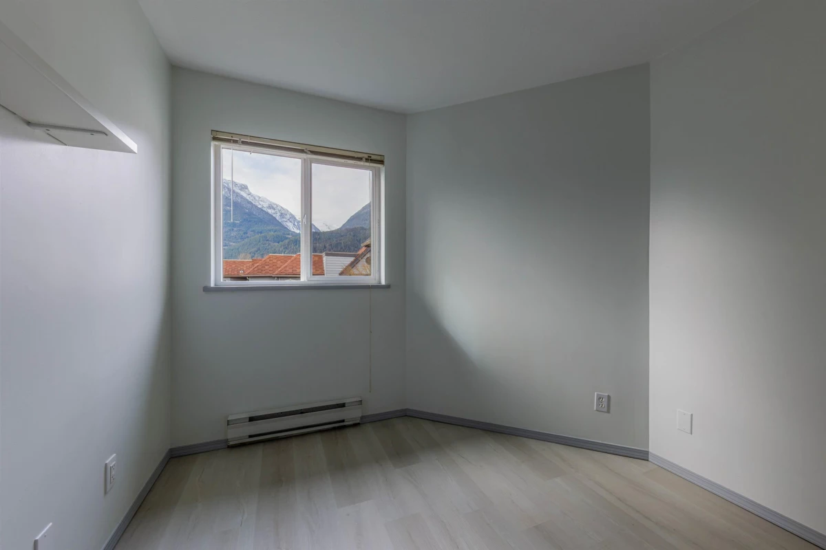 Bedroom 2 Photo of E309 40180 Willow Crescent, Squamish, BC