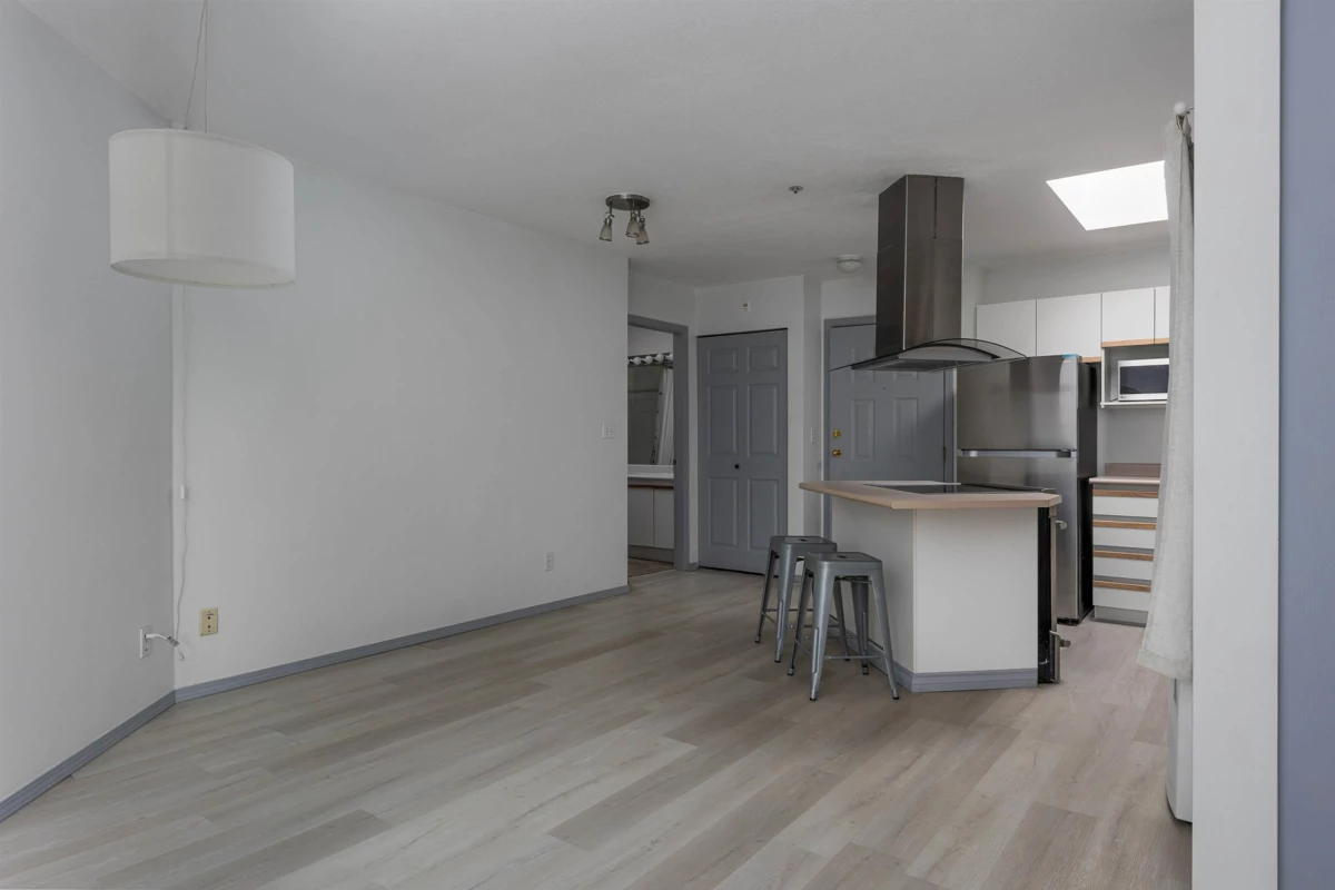 Primary Bedroom Photo of E309 40180 Willow Crescent, Squamish, BC