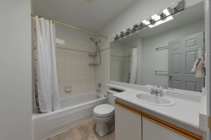 Guest Bathroom Photo of E309 40180 Willow Crescent, Squamish, BC