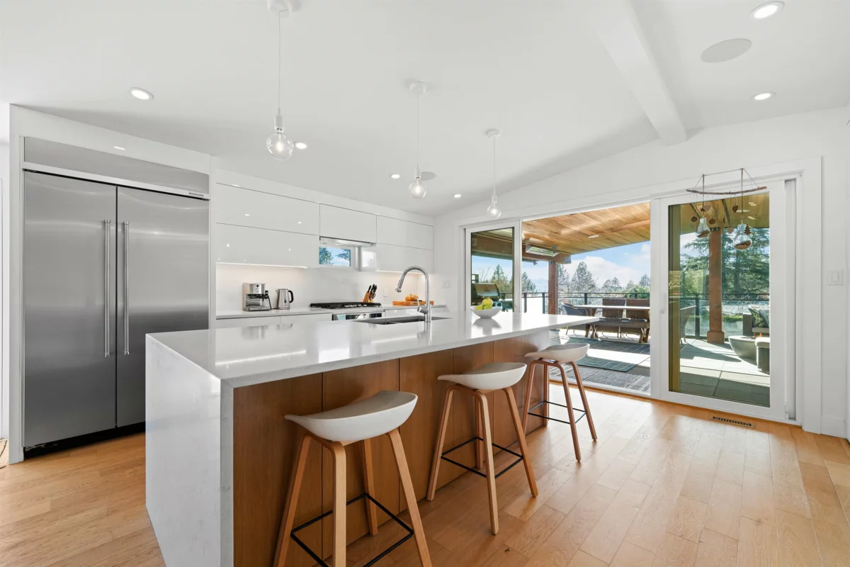 Kitchen Island Photo of 2907 Eddystone Crescent, North Vancouver, BC