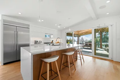 Kitchen Island Photo of 2907 Eddystone Crescent, North Vancouver, BC