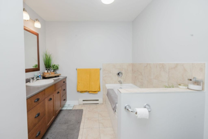 Basement Recreation Room Photo of 105 414 Gower Point Road, Gibsons, BC