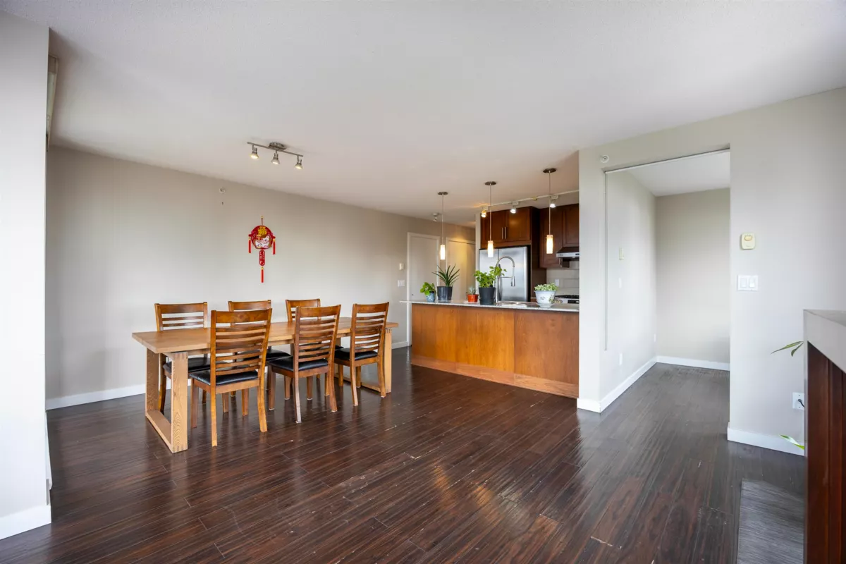 Dining Area Photo of 606 7088 Salisbury Avenue, Burnaby, BC