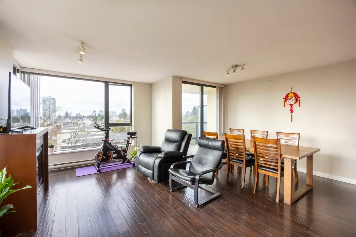 Living Room Photo of 606 7088 Salisbury Avenue, Burnaby, BC