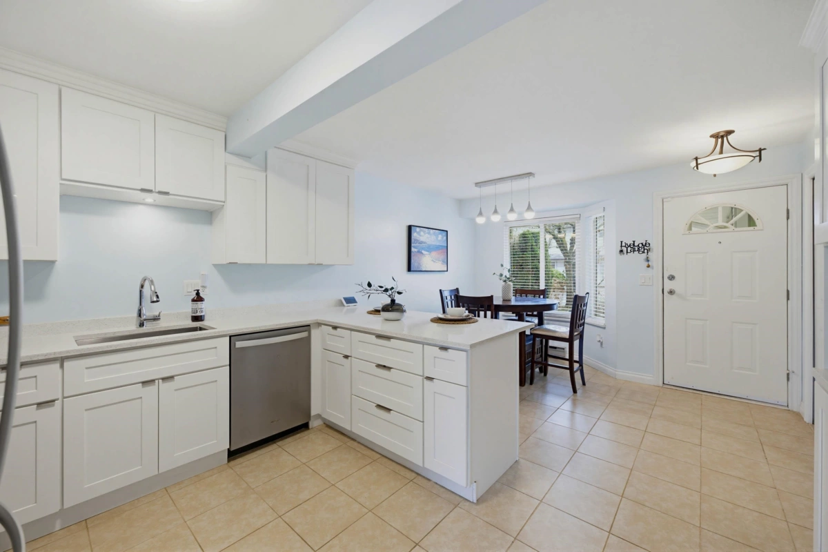 Family Room Photo of 30 11757 207 Street, Maple Ridge, BC