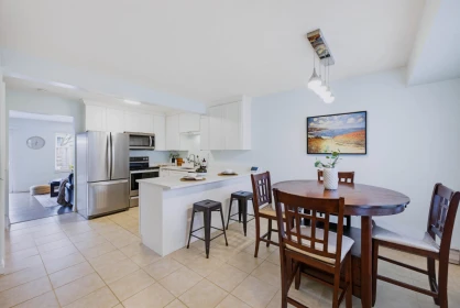 Kitchen Island Photo of 30 11757 207 Street, Maple Ridge, BC