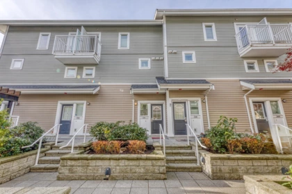 311 618 Langside Avenue, Coquitlam, BC