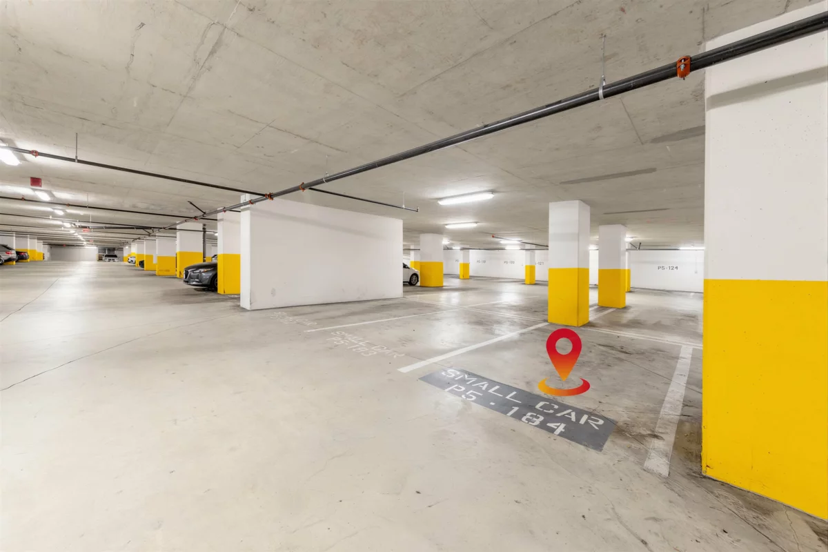 Entry Foyer Photo of 320 5665 Boundary Road, Vancouver, BC