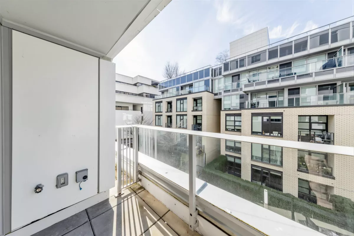 Walk-In Closet Photo of 320 5665 Boundary Road, Vancouver, BC