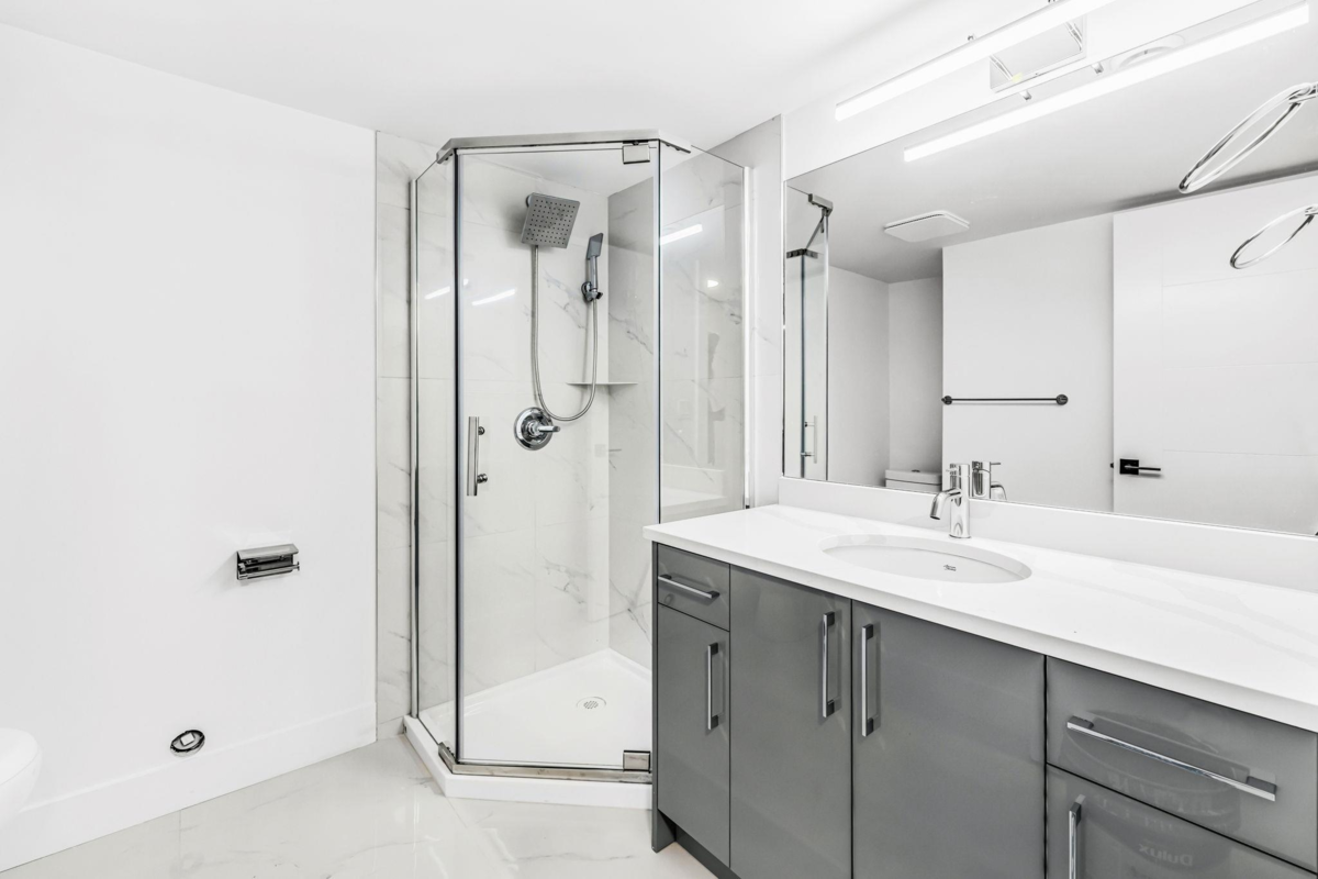 Front Yard Photo of 14278 Hyland Road, Surrey, BC