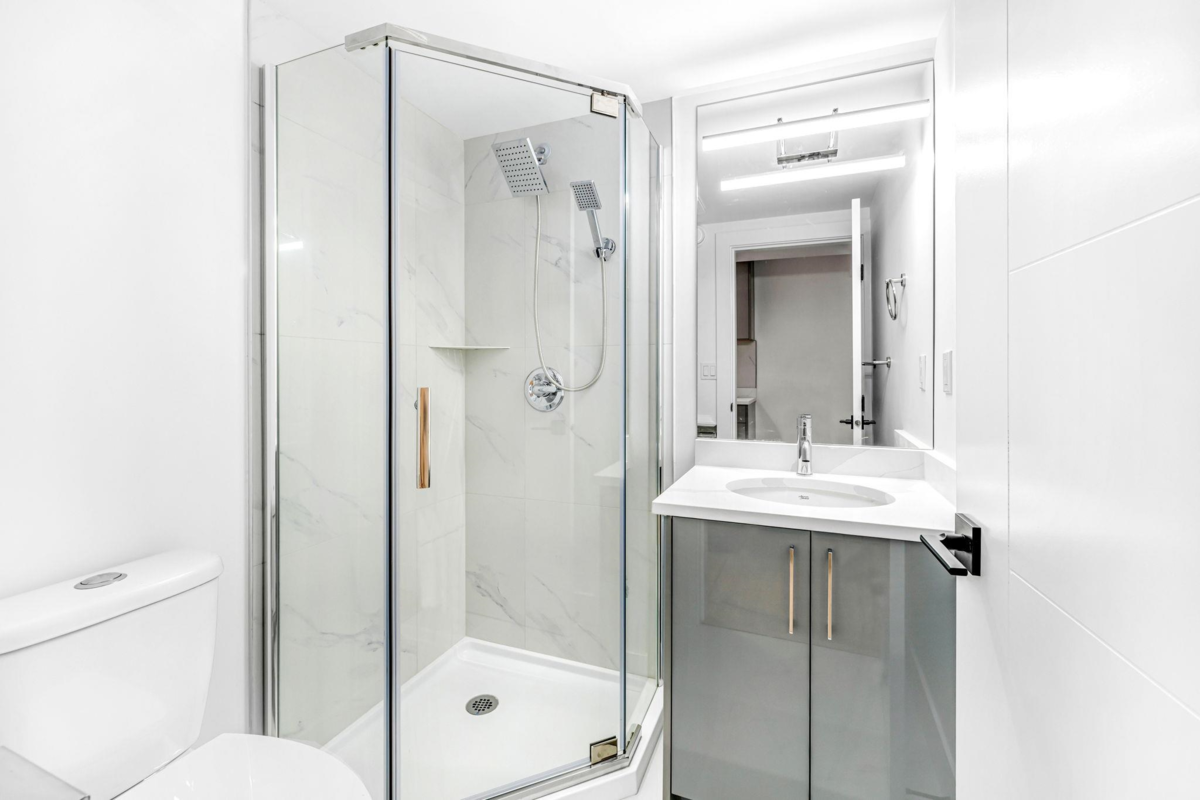 Hot Tub / Spa Photo of 14278 Hyland Road, Surrey, BC