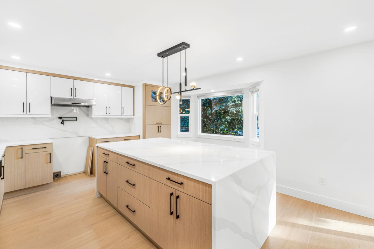 Office / Den Photo of 14278 Hyland Road, Surrey, BC