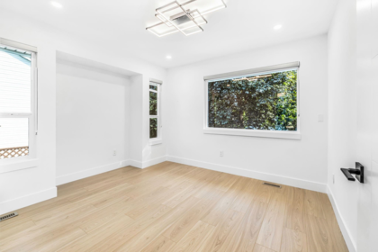 Walk-In Closet Photo of 14278 Hyland Road, Surrey, BC