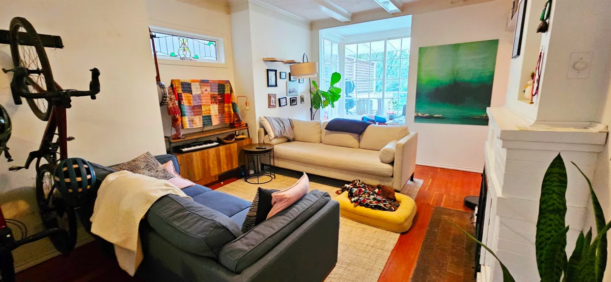 Kitchen Photo of 2635 W 7th Avenue, Vancouver, BC