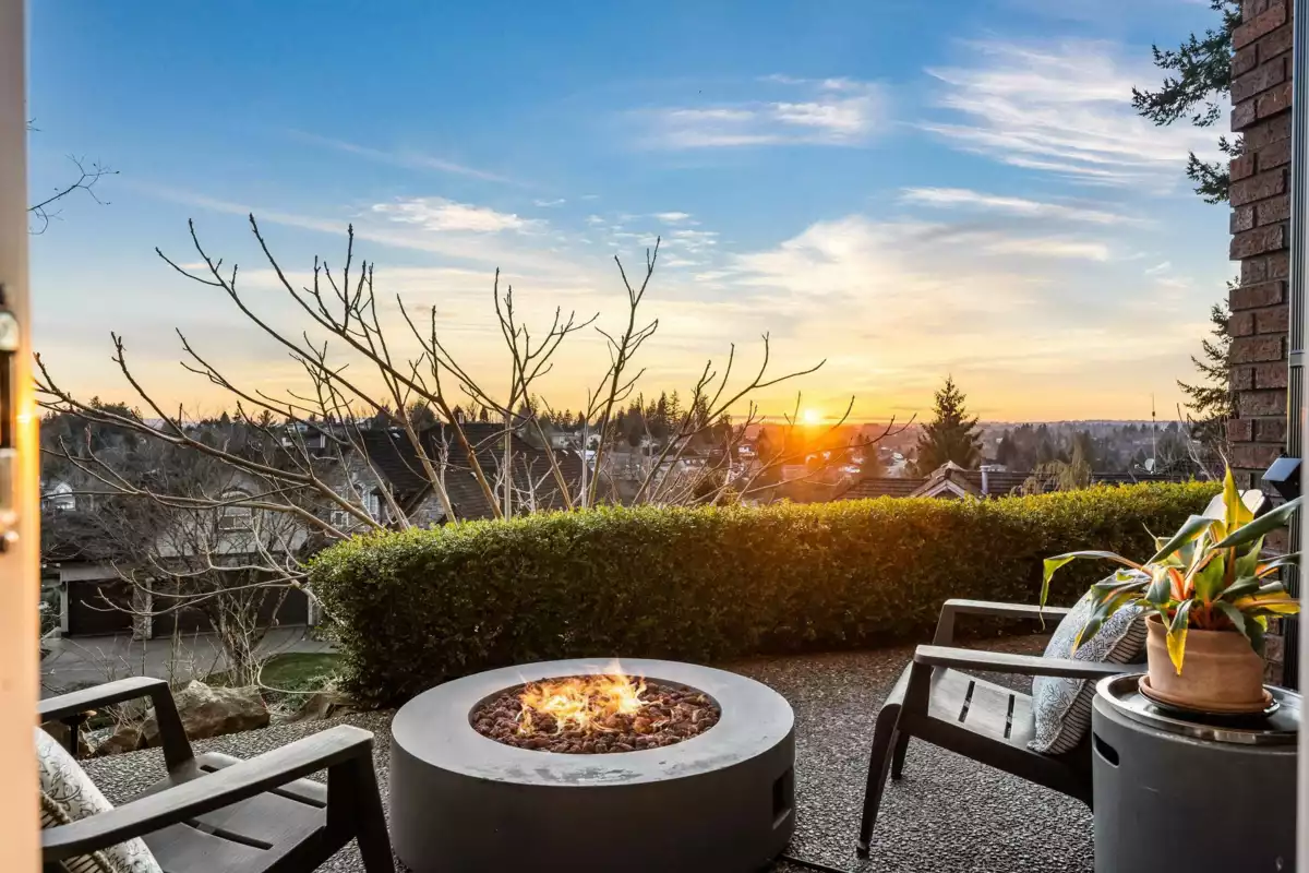 Outdoor Kitchen Photo of 2405 Cranberry Court, Abbotsford, BC