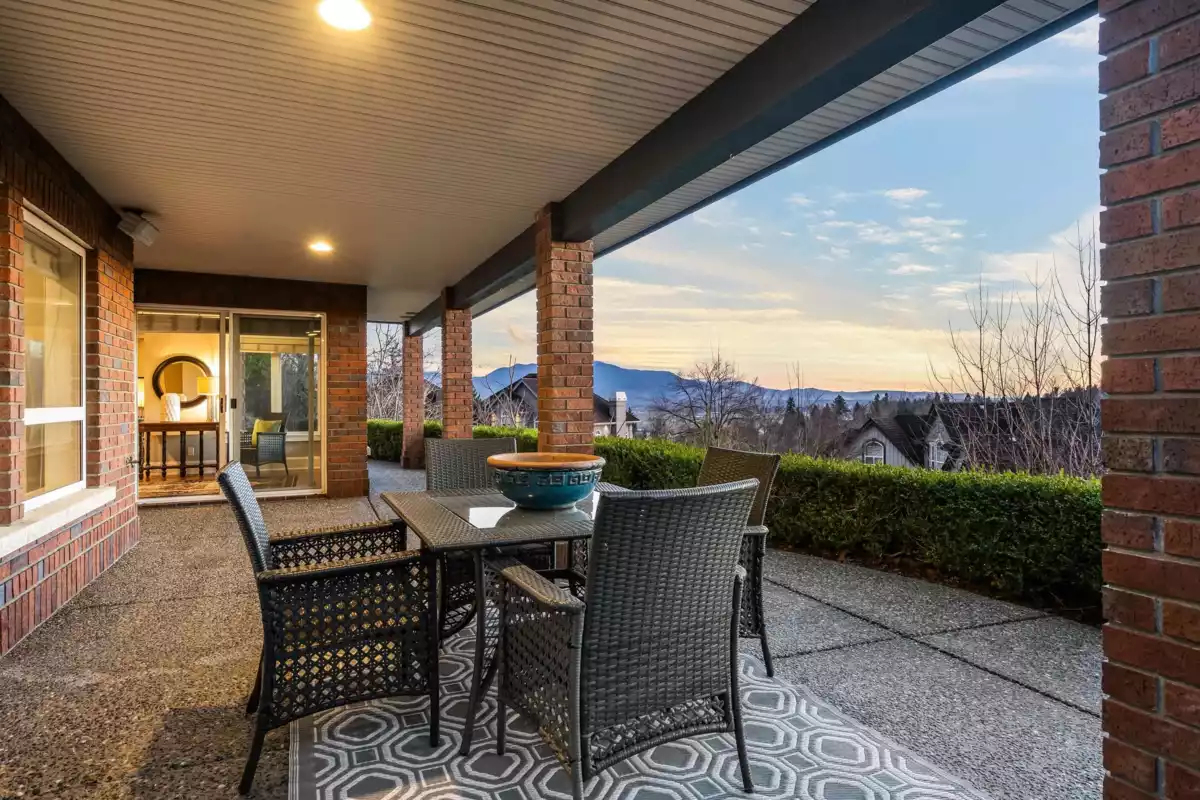 Swimming Pool Photo of 2405 Cranberry Court, Abbotsford, BC