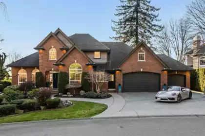 Front exterior of 2405 Cranberry Court, Abbotsford, BC
