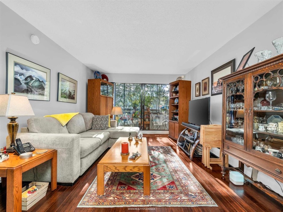 Living Room Photo of 106 515 Eleventh Street, New Westminster, BC
