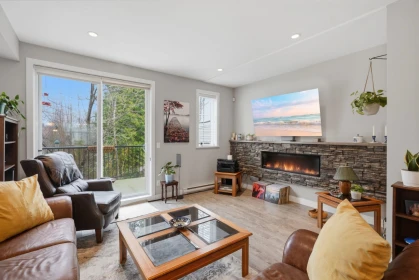 Breakfast Nook Photo of 13 15588 32 Avenue, Surrey, BC