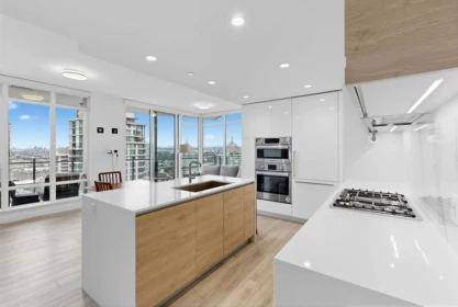 Breakfast Nook Photo of 2602 2085 Skyline Court, Burnaby, BC